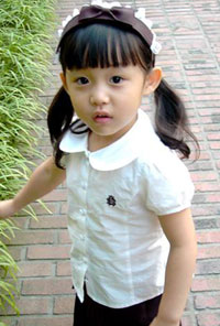 http://photo.pic.sohu.com/images/baobao/2005-07-07/105f368049a.jpg