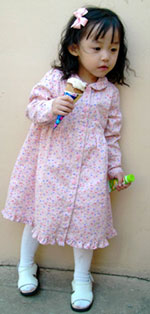 http://photo.pic.sohu.com/images/baobao/2005-07-07/105f368049f.jpg