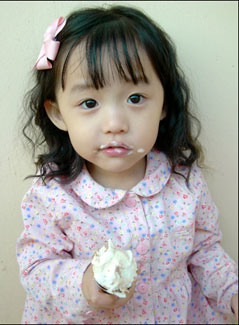 http://photo.pic.sohu.com/images/baobao/2005-07-07/105f36804a1.jpg